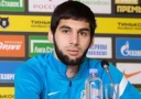 Трудности летних тренировок в «Зените» признал вратарь Адамов, но отметил улучшение ситуации.