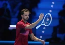 Фриц выводит Медведева из себя, и россиянин теряет контроль на Финале ATP.