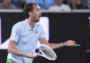 Медведев не явился на пресс-конференцию после неожиданного выбытия с Australian Open