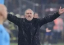 Моуринью высказал критику в адрес футболистов "Ромы" после ничейного матча в Лиге Европы.