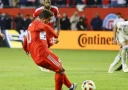Майлз Робинсон забивает победный гол, обыгрывая "Файр" из Цинциннати