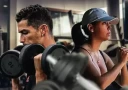 Криштиану Роналду посещает спортзал вместе с партнершей Жоржиной Родригес в коротких шортах