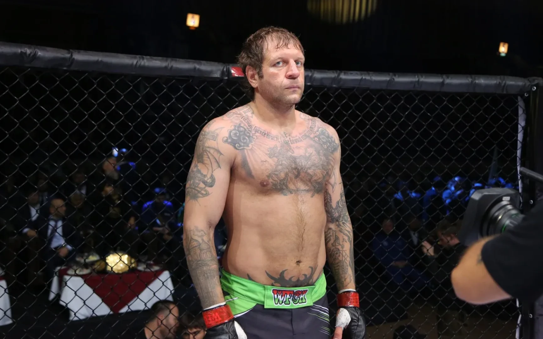 7 бойцов ММА, которых вышвырнули из лиг за безумное поведение