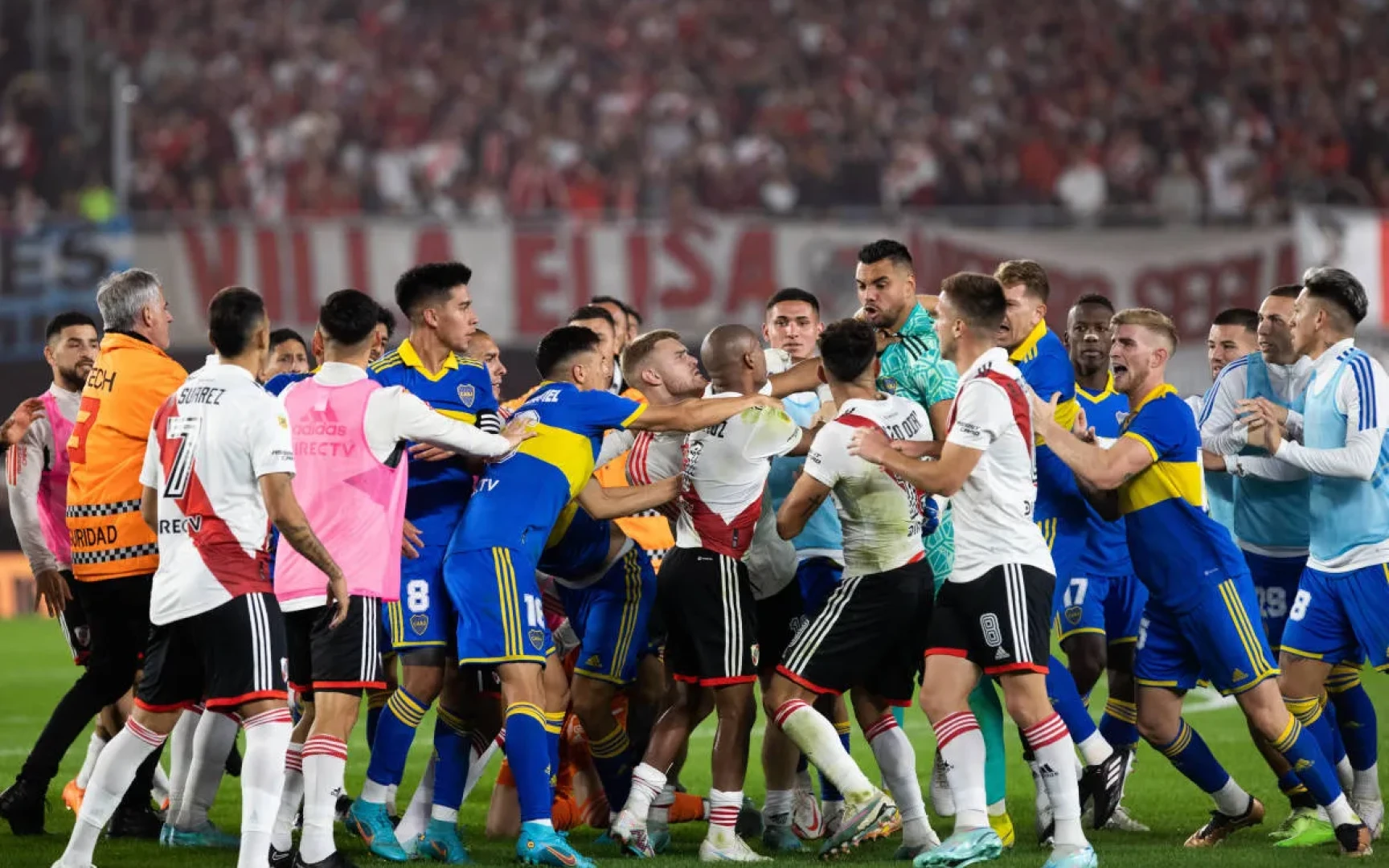 10 самых яростных дерби мира: Где футбол превращается в войну