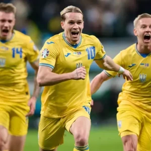Украина, пережившая войну, отмечает «ключевую победу» сборной по футболу в квалификации на Евро-2024.