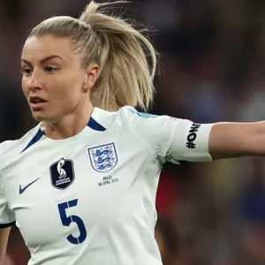 Лиа Уильямсон: защитница «Арсенала» включена в состав сборной Англии на отборочные матчи Евро-2025 в апреле