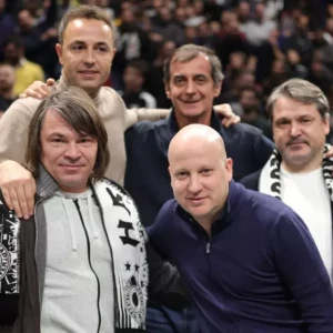 Дмитрий Лоськов, Вадим Евсеев и Марко Николич посетили матч баскетбольного «Партизана»