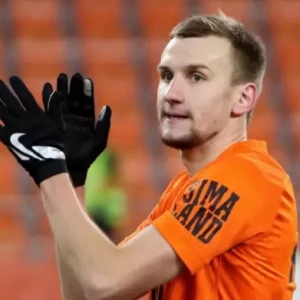Защитник «Урала» Мамин продлил контракт с клубом