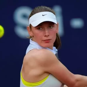 Александрова победила Векич и прошла в финал турнира в Линце