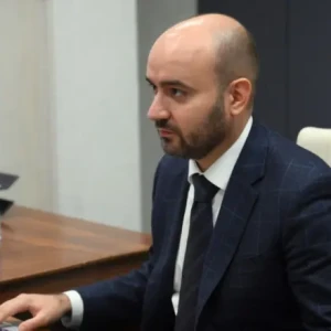 Губернатор Самарской области Федорищев сообщил правоохранительным органам о фактах коррупции в российском футболе.