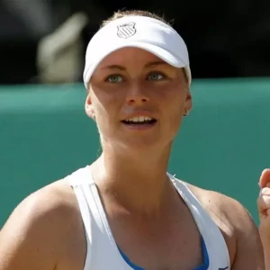 Звонарёва и Зигемунд прошли в четвертьфинал парного разряда на турнире в Пекине.