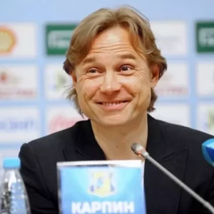 Глебов высказал мнение о Карпине: "Стоит отдать ему должное".