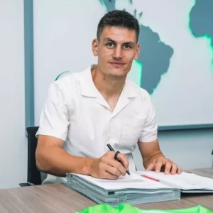 «Мехле, защитник сборной Дании, присоединился к «Вольфсбургу»
