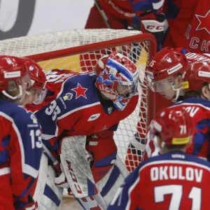 Два хоккеиста ЦСКА вошли в число лучших игроков восьмой недели чемпионата КХЛ