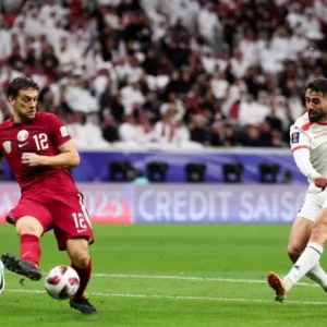 Катарская футбольная сборная достигла четвертьфинала Кубка Азии, который проходит на их родине.