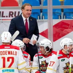 Возможно ли получение российскими хоккеистами китайского паспорта? - спрашивает тренер сборной Китая