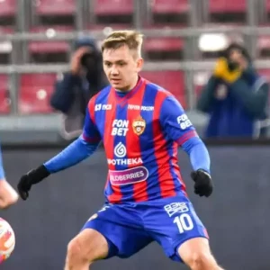 Федотов заявил, что футболист ЦСКА Обляков сыграет в матче РПЛ с «Динамо» несмотря на травму плеча.