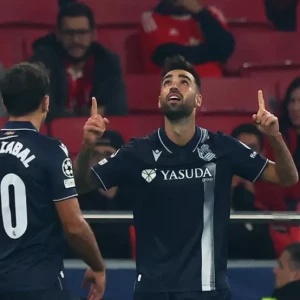 Мартинелли и Жезус приводят "Арсенал" к победе 2-1 над "Севильей"