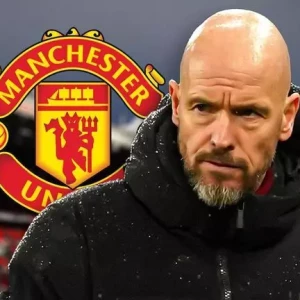 Будет ли "Манчестер Юнайтед" удерживать или менять тренера?