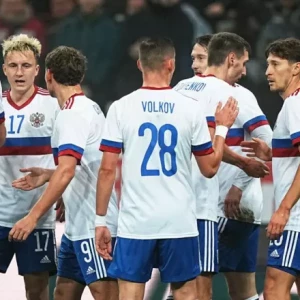 Российская сборная поднялась на 38-е место в свежем рейтинге ФИФА.