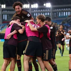 Сборная Германии победила команду Аргентины посредством пенальти и прошла в финал чемпионата мира по футболу в возрастной категории до 17 лет.