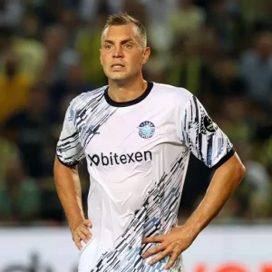 «Адана» сыграл вничью с «Галатасараем», Дзюба не появился на поле в третьем матче подряд