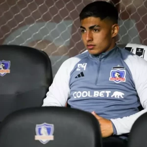 «Оренбург» готов подписать чилийского футболиста, задержанного на прошлой неделе по обвинению в избиении девушки.