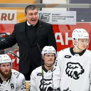 Гатиятулин: рад за Рыкова, он забил первый гол в КХЛ