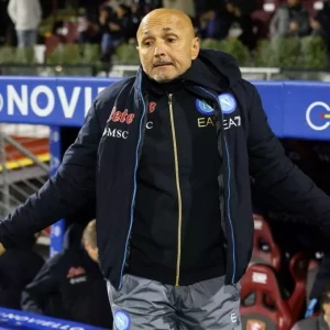 Главный тренер «Наполи» Лучано Спаллетти готов покинуть клуб из-за конфликта с владельцем
