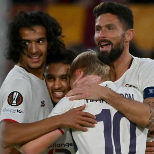 «Лилль» победил «Рому» в Лиге Европы после отраженного пенальти с двух попыток