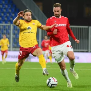 «Арсенал» победил «Факел» и вышел в четвертьфинал регионального пути Кубка России по футболу