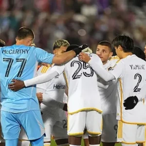 Во сколько начнется матч LA Galaxy против Seattle Sounders - финал Западной конференции MLS?