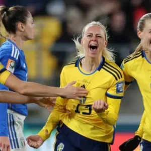 Организаторы Евро-2024 в Швеции отказываются принять женскую сборную России U17, несмотря на решение УЕФА.