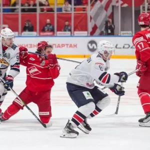 Сможет ли «Спартак» сравнять счет в серии плей-офф КХЛ с «Магниткой»?