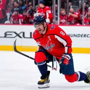 Овечкин занимает двенадцатое место в НХЛ по количеству матчей с несколькими очками.