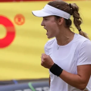 Трансляция матча Анны Калинской против Симоны Вальтверт на турнире WTA-250 в Сингапуре: расписание и каналы.