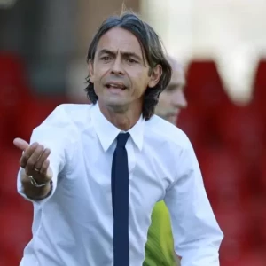 Бывший игрок «Милана» официально назначен тренером «Салернитаны»