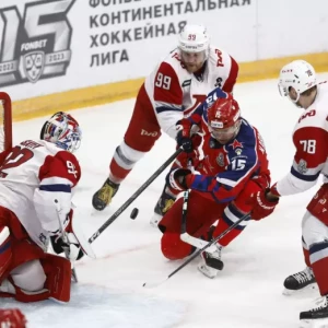 ЦСКА в четвёртом матче серии с «Локомотивом» бросил 14 раз в створ ворот и забил три гола