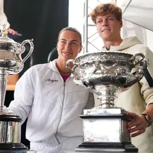 Список победителей Australian Open: Узнайте всех победителей в истории теннисного турнира.