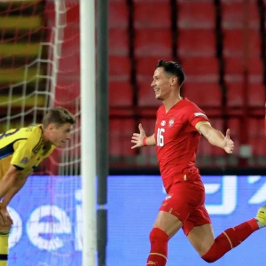 Хет-трик Митровича помог Сербии разгромить Швецию в матче Лиги наций