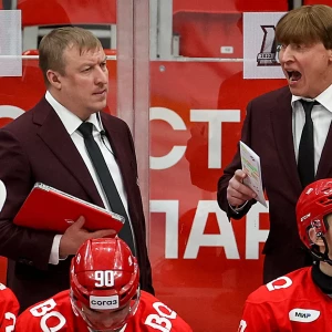 «Локомотив» продлил серию поражений в КХЛ до пяти матчей, уступив «Спартаку»