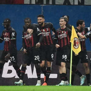 «Милан» упустил победу над «Ромой», ведя 2:0 к 87-й минуте