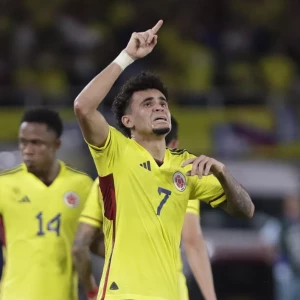 Колумбия одержала победу над Бразилией в отборочном матче на ЧМ-2026 благодаря голу Дубля Диаса.