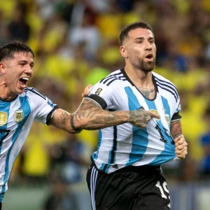 Аргентина одолела Бразилию в поединке отборочного раунда на Чемпионат мира 2026 года.