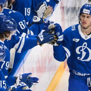 Хоккейный клуб "Динамо" завоевал победу в регулярном чемпионате КХЛ.