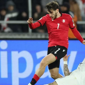 Футболист сборной Грузии Кварацхелия: "Евро, мы едем"