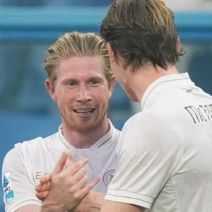 Первый гол Де Брёйне принёс победу "Наполи" над "Сассуоло" в открытии чемпионата Италии