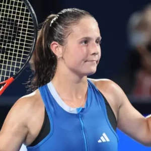 Касаткина одолела Крейчикову на турнире WTA Elite Trophy в Чжухае
