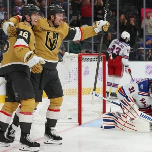 Вегас победил Рейнджерс, Дорофеев достиг отметки в 100 очков в НХЛ