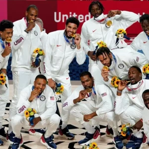 Оглашена команда звезд американского баскетбола на Олимпийские игры 2024 года в Париже.
